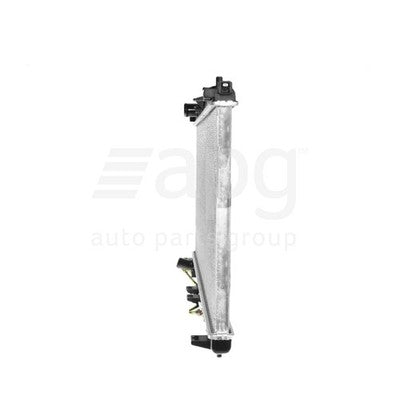 Hyundai Trajet FO Radiator Plastic Aluminium 410 x 728 x 26 mm 35 / 35 mm