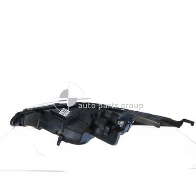 Genuine Ford Fiesta WT Head Lamp RH Halogen Manual Adjust (06/10-07/13)