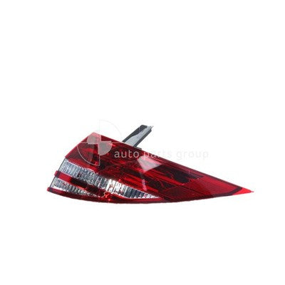 Genuine Toyota Tarago ACR50R/GSR50R Tail Lamp RH (01/06-On)