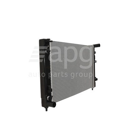 Holden Commodore VU/VX Radiator Plastic Aluminium 675 x 428 x 32 mm 35 / 35 mm