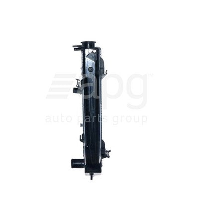 Holden Berlina VZ/WK/WL Radiator Plastic Aluminium 675 x 428 x 34 mm 35 / 35 mm