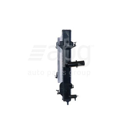 Holden Berlina VZ Radiator Plastic Aluminium 675 x 428 x 26 mm : Auto 3.6L L ALL