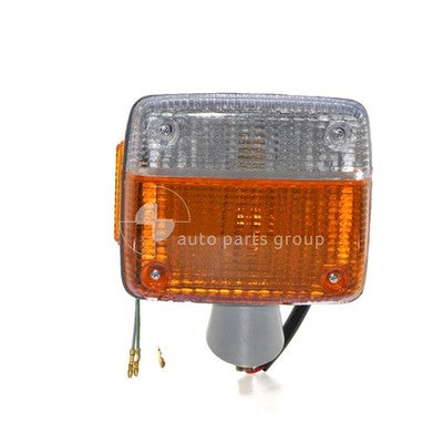 Toyota Landcruiser 40 SERIES Front Park / Indicator Lamp RH (11/60-11/84)