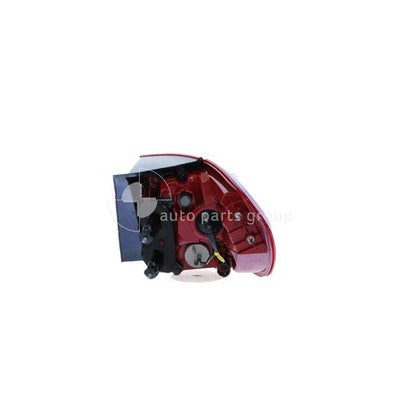 Genuine Kia Sorento UM Tail Lamp LH LED (06/15-08/17)