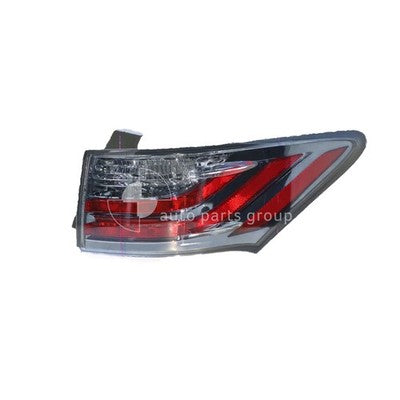 Genuine Lexus CT200H ZWA10R Tail Lamp RH (12/13-08/17)