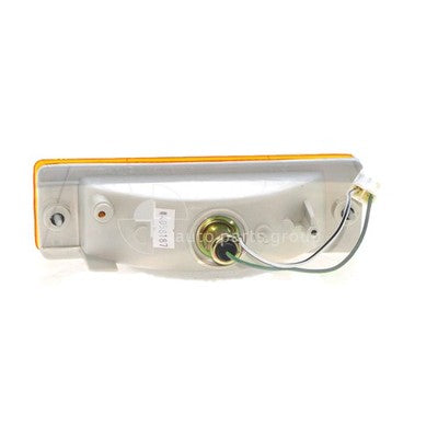 Nissan Navara D21 Front Bar Park / Indicator Lamp RH (01/86-02/97)