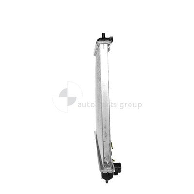 Mitsubishi Magna Radiator Plastic Aluminium 400 x 708 x 26 mm 35 / 35 mm