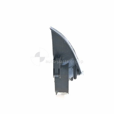 Nissan X-trail T30 Front Park / Indicator Lamp LH (09/01-09/07)