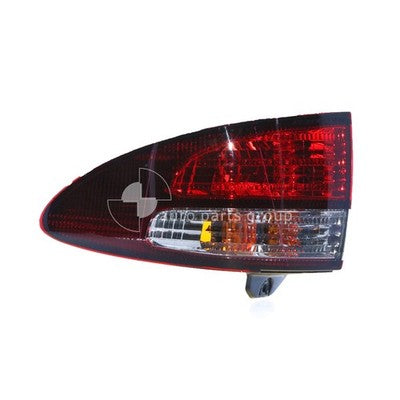Genuine Toyota Tarago ACR30R Tail Lamp RH (02/00-12/05)