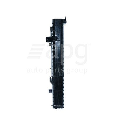 Ford Explorer UN/UP/UQ Radiator Plastic Aluminium 528 x 598 x 28 mm 38 / 38 mm