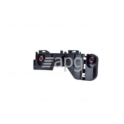 Genuine Toyota Hiace GDH300R/GDH320R/GRH300R Rear bar bracket RH (02/19-On)
