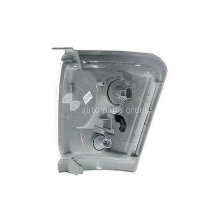 Toyota Hilux KZN165R/LN147R/LN167R Front Park / Indicator Lamp RH (10/97-09/01)