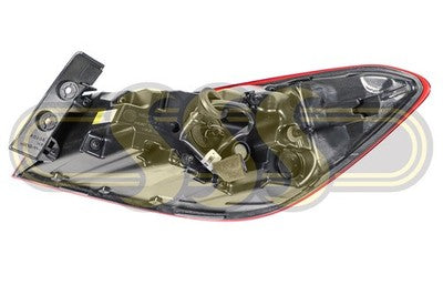 Genuine Kia Cerato Tail Lamp Left Hand No LED Hatch Back Not For (04/21-On)