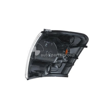 Genuine Toyota Hilux Front Park / Indicator Lamp RH (09/01-02/05)