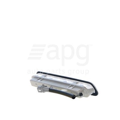 Genuine Toyota Hilux GGN15R/GGN25R/KUN16R Tail Gate Lamp (07/11-04/15)