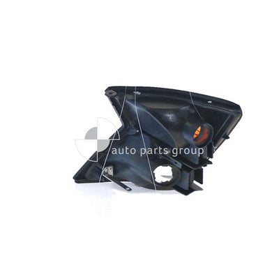 Nissan Patrol GU Front Park / Indicator Lamp RH (12/97-10/01)