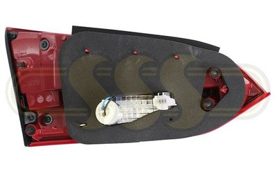 Genuine Hyundai Santa Fe Wagon Rear Garnish Lamp Right Hand With (06/12-05/15)