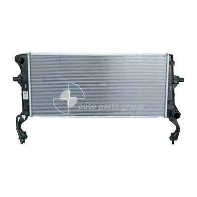 Genuine Hyundai i30 PD Radiator Plastic Aluminium 300 x 648 x 26 mm 38 / 35 mm