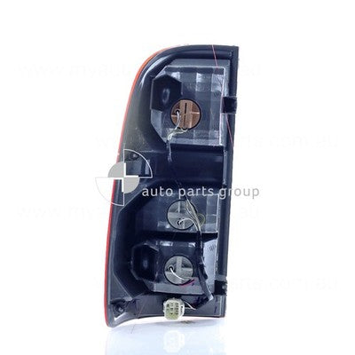 Genuine Toyota Hilux GGN15R/GGN25R/KUN16R Tail Lamp RH (07/11-04/15)