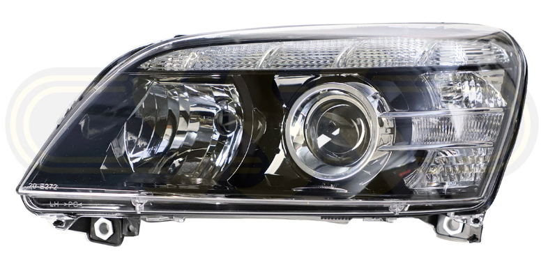 HOLDEN COMMODORE WM STATESMAN CAPRICE HEADLIGHT PAIR NEW LEFT AND RIGHT SIDE