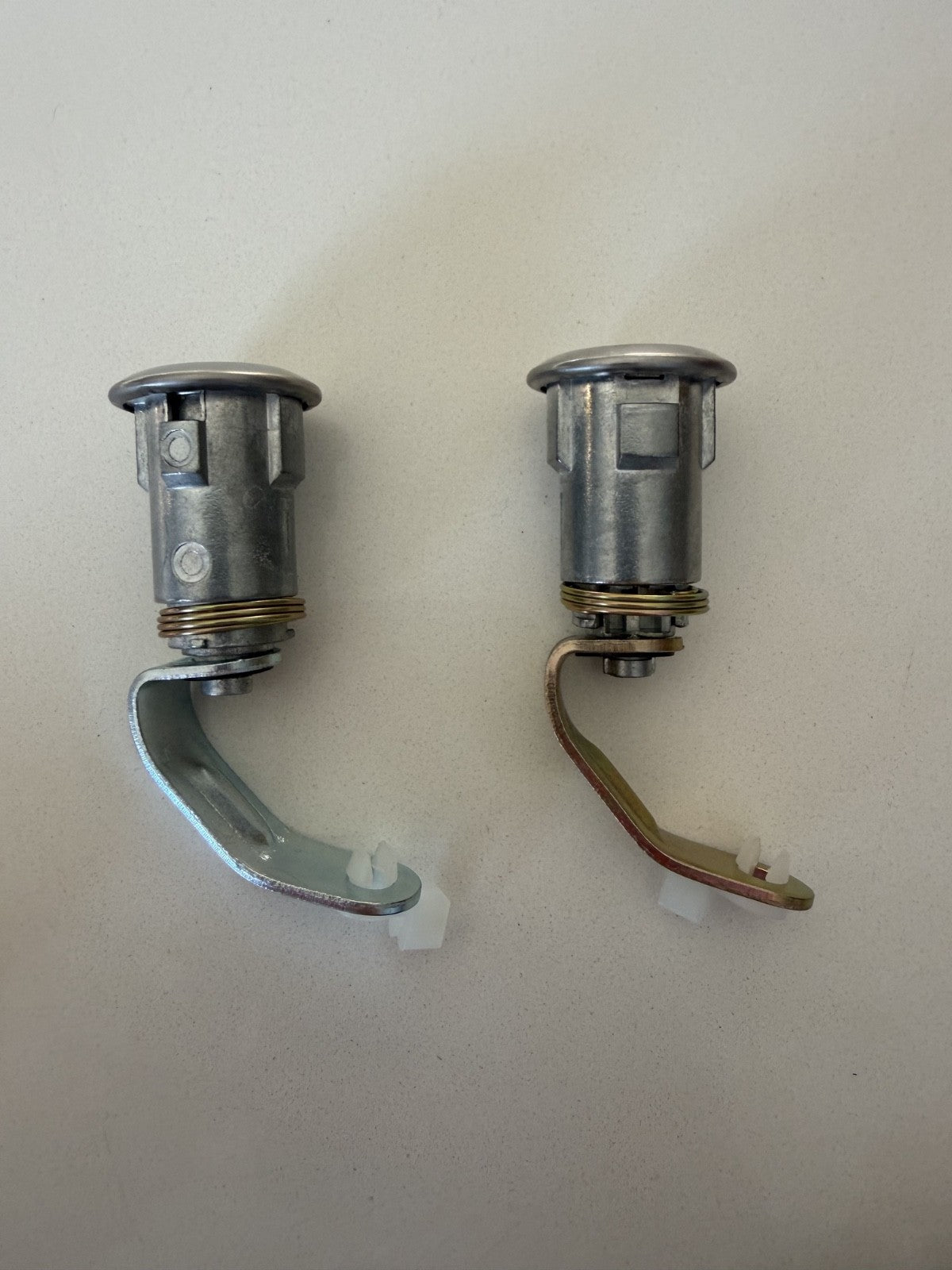 Ignition Barrel & Door Lock Set for Toyota Corona XT131 (10/79 – 04/83)