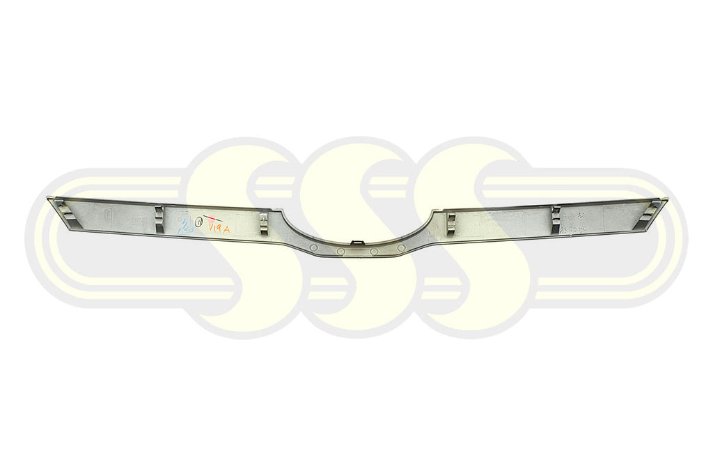 Genuine Subaru Xv Grille Mould Lower (03/17-02/20)