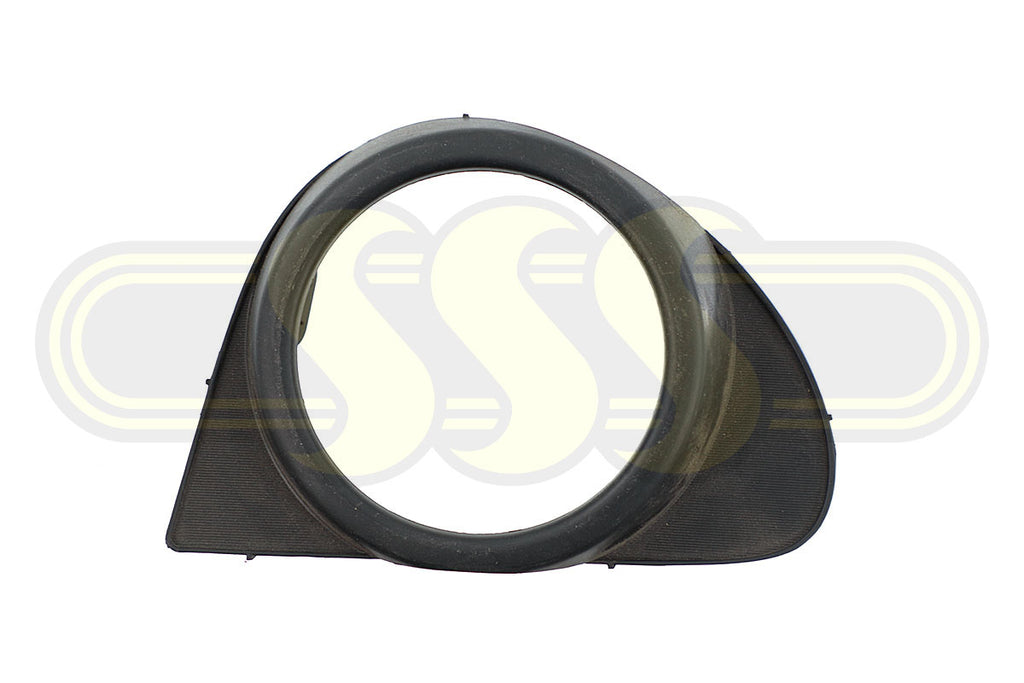 Genuine Toyota Echo Bar Grille Right Hand Front With Fog Light (08/02-12/05)