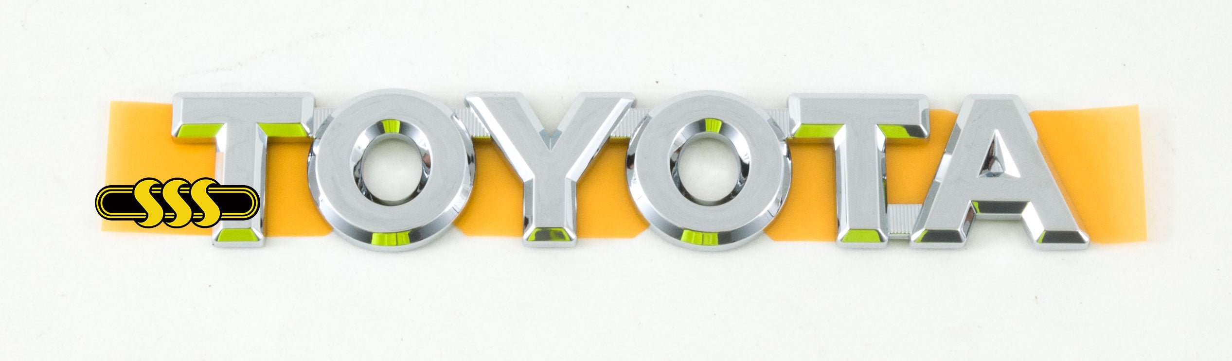Genuine Toyota Kluger Badge/Logo *Toyota* On Tail Gate (08/03-05/07)