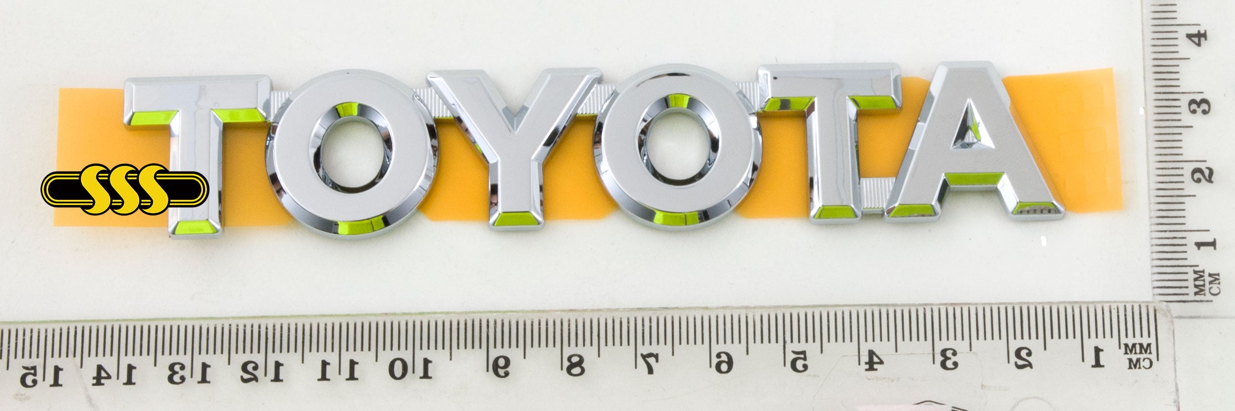 Genuine Toyota Kluger Badge/Logo *Toyota* On Tail Gate (08/03-05/07)